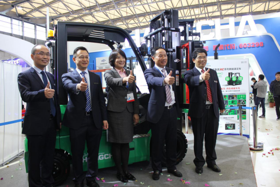 跨界襲來(lái)，這廂有“鋰”—杭叉集團(tuán)XC系列新能源叉車重磅發(fā)布